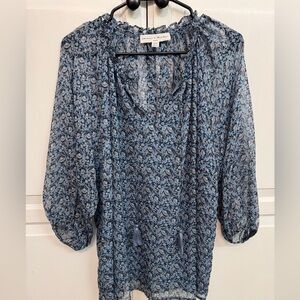Chelsea & Theodore 1X Blue Floral Relaxed Blouse
